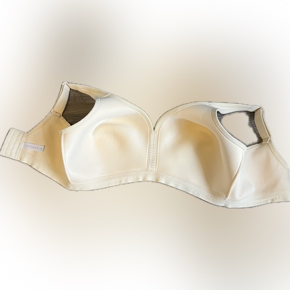 Cacique Cotton Lightly Lined No Wire Beige Bra Size 40F Never been worn - Picture 2 of 6